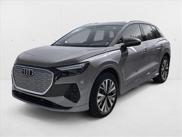2025 AUDI Q4