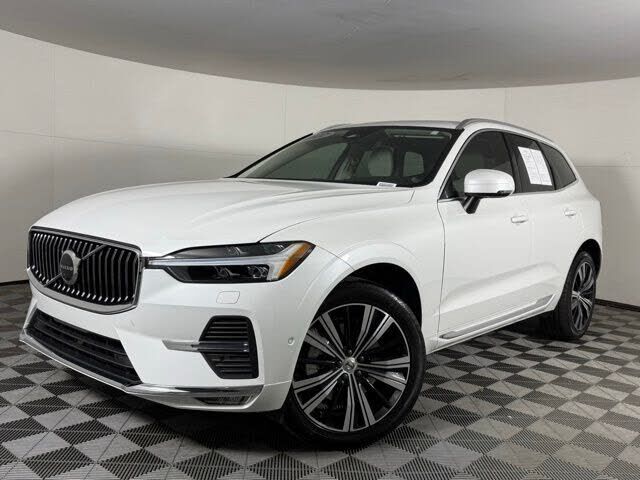 2022 VOLVO XC60