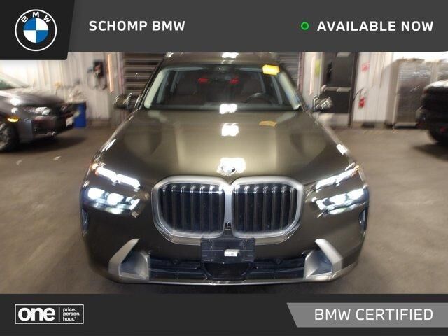 2024 BMW X7