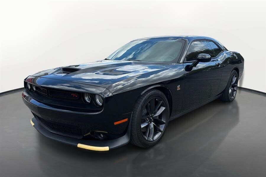 2019 DODGE Challenger