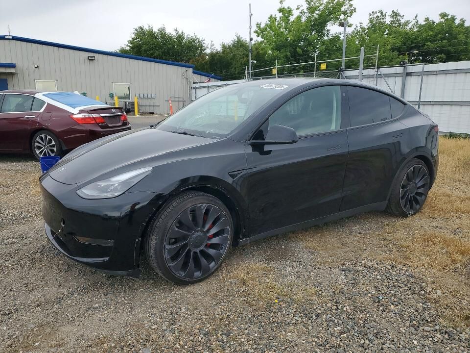 2023 TESLA Model Y
