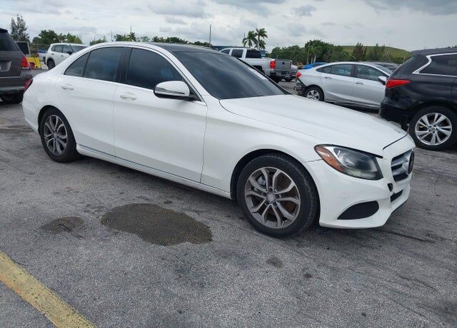 2017 MERCEDES-BENZ C-Class
