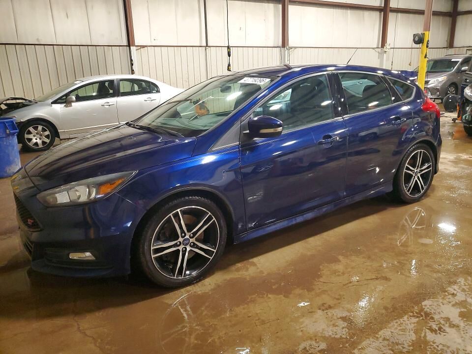 2016 FORD Focus