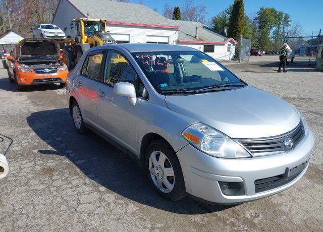 2011 NISSAN Versa