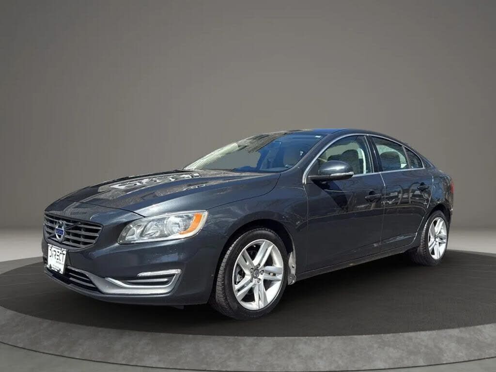 2015 VOLVO S60