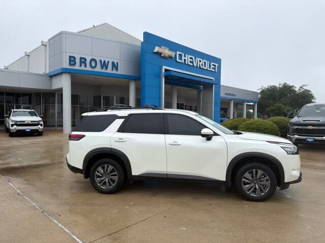 2024 NISSAN Pathfinder