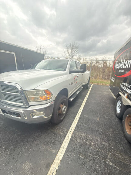 2011 DODGE Ram