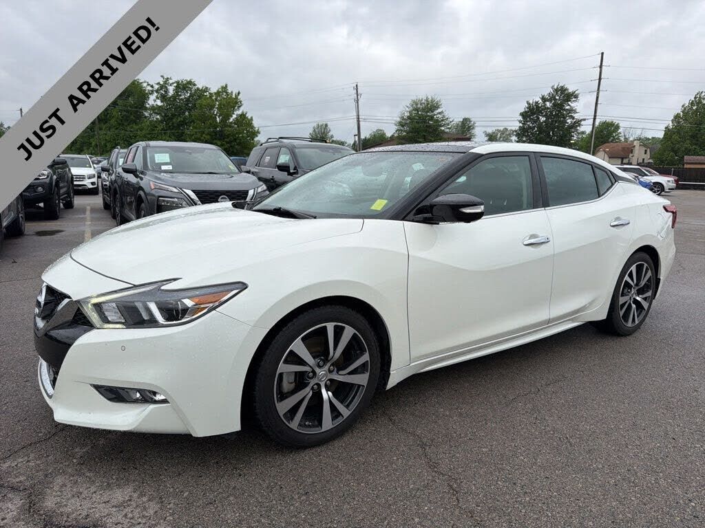 2017 NISSAN Maxima