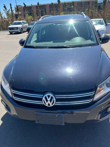 2015 VOLKSWAGEN Tiguan
