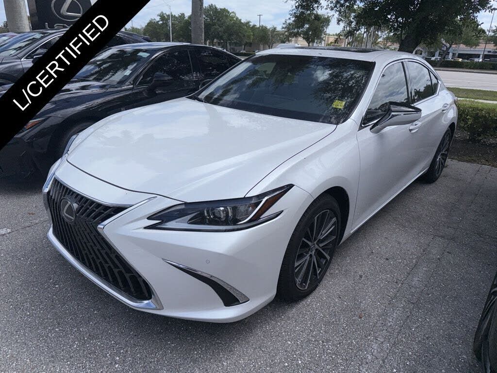 2025 LEXUS ES