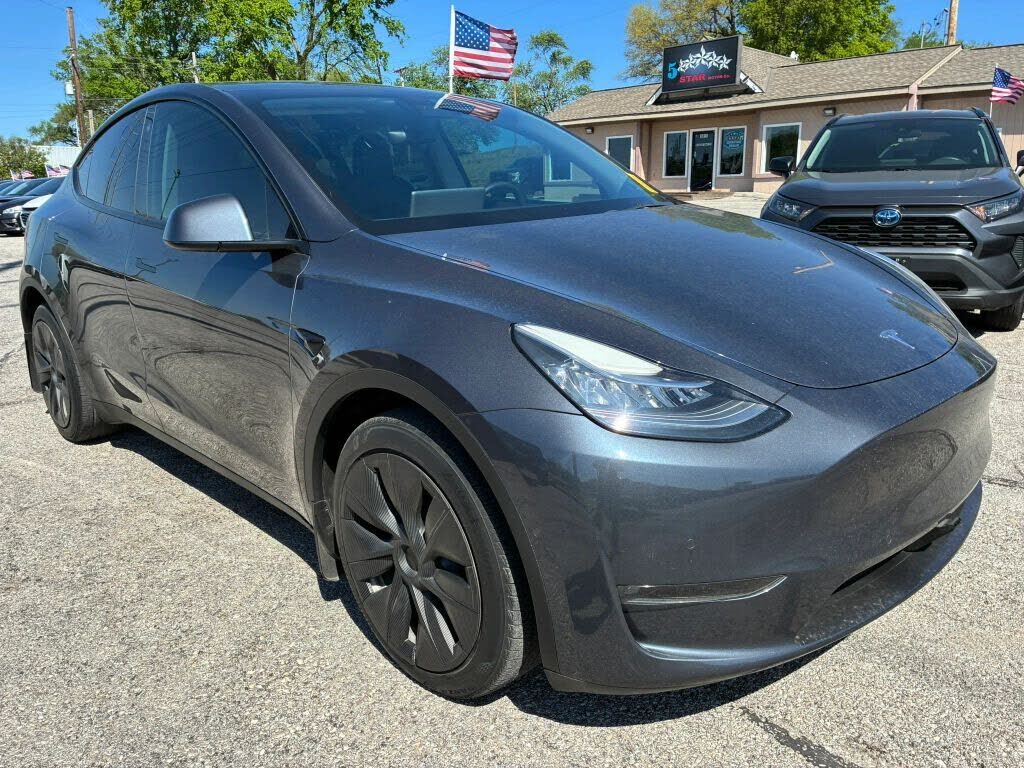 2021 TESLA Model Y