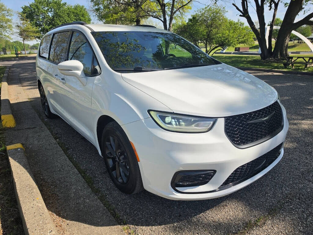 2021 CHRYSLER Pacifica
