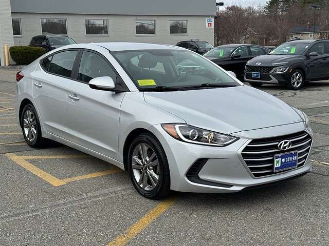 2017 HYUNDAI Elantra