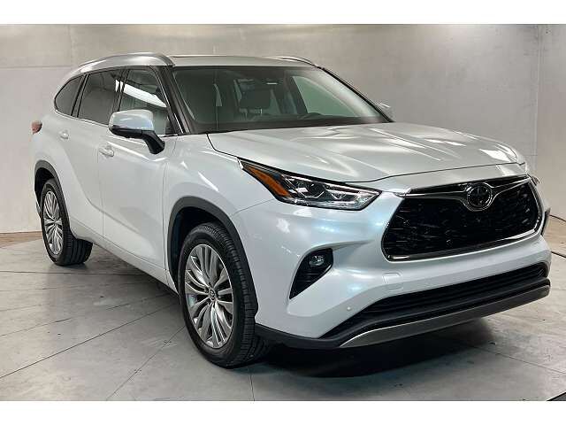 2023 TOYOTA Highlander