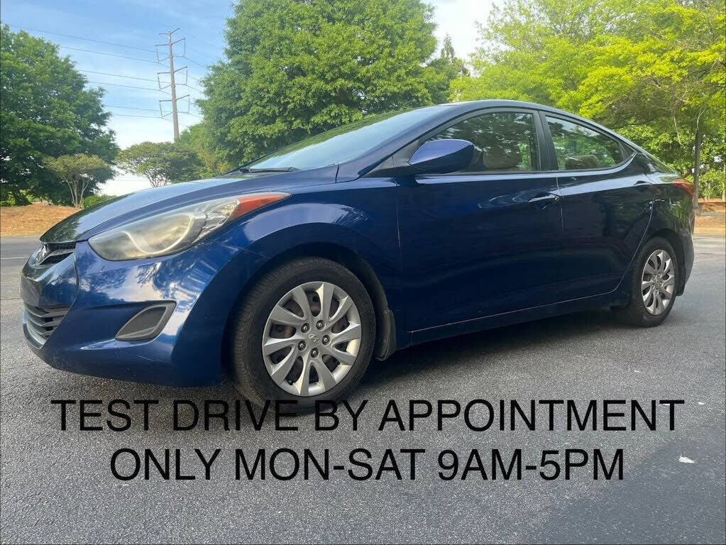 2013 HYUNDAI Elantra