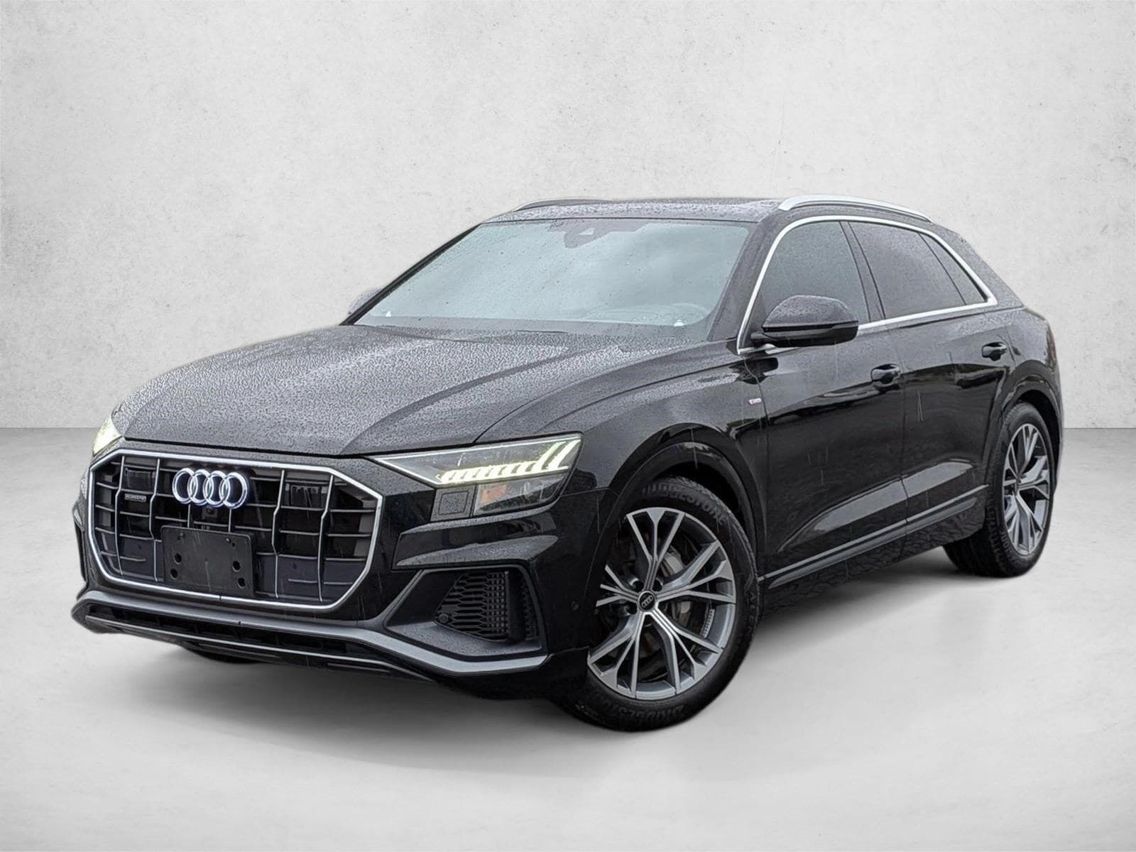 2023 AUDI Q8