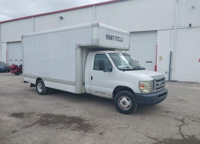 2009 FORD E-450