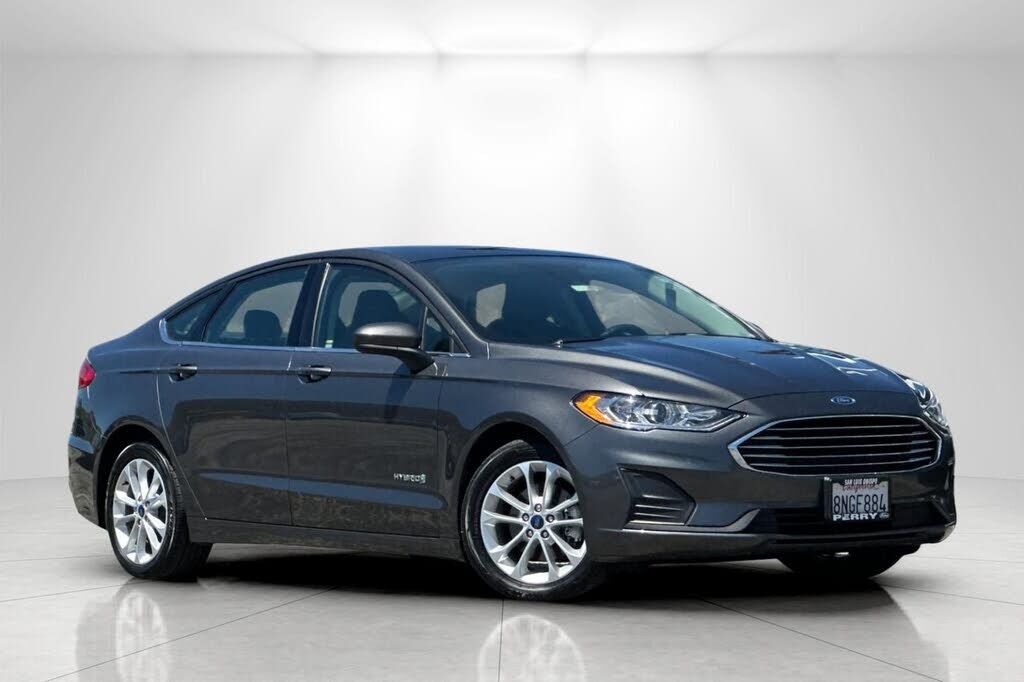 2019 FORD Fusion