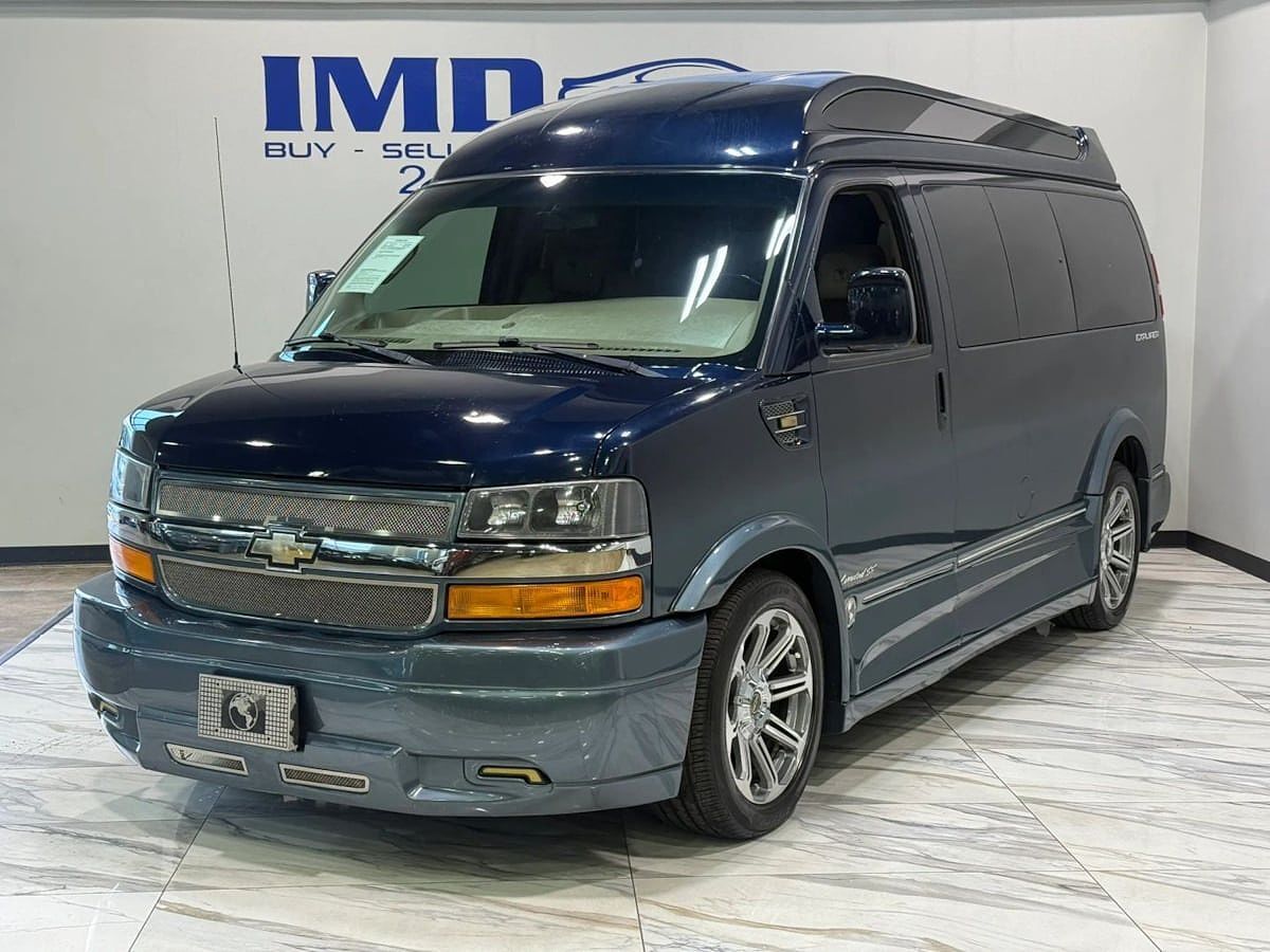 2017 CHEVROLET Express