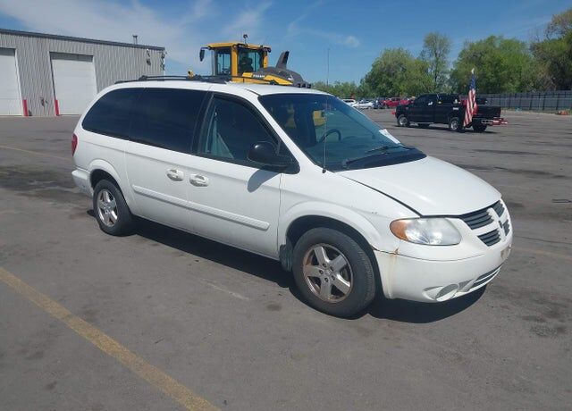 2005 DODGE Caravan