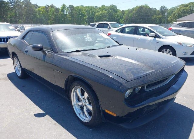 2013 DODGE Challenger