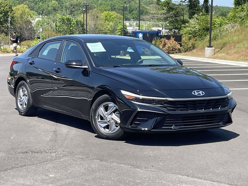 2024 HYUNDAI Elantra