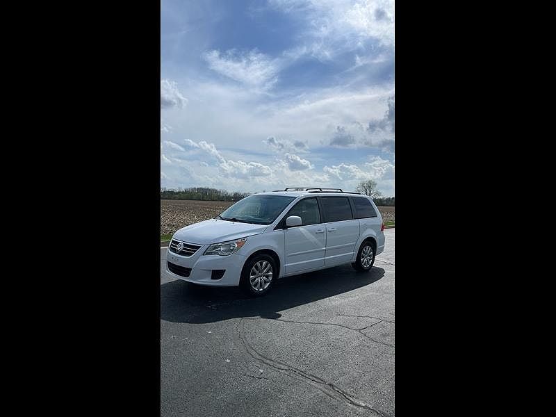 2013 VOLKSWAGEN Routan