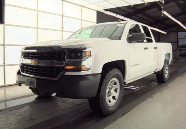 2018 CHEVROLET Silverado