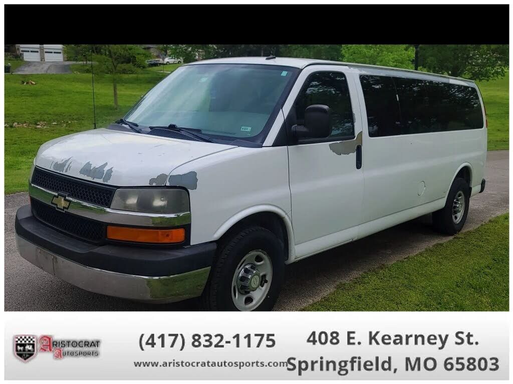 2012 CHEVROLET Express