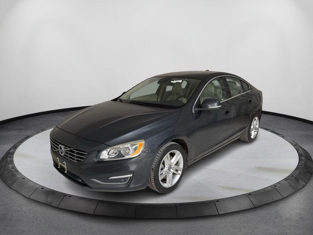 2015 VOLVO S60