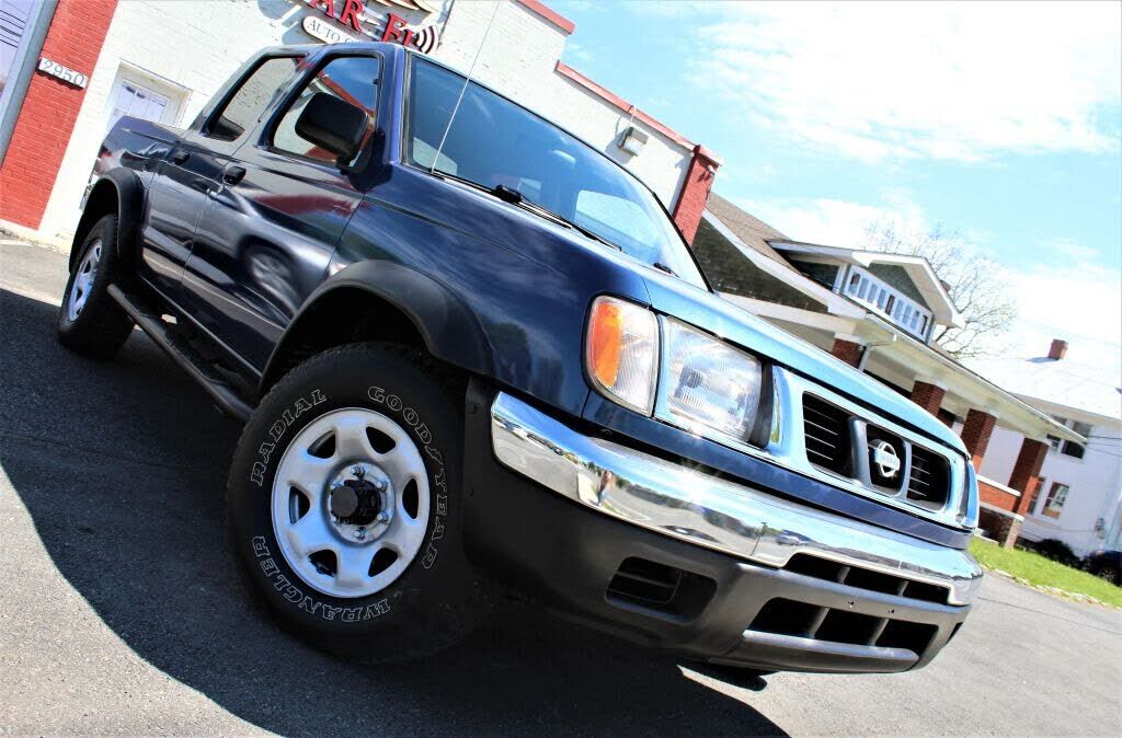 2000 NISSAN Frontier