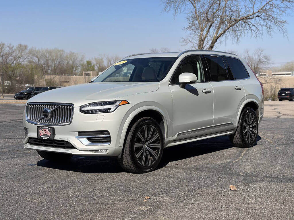 2020 VOLVO XC90
