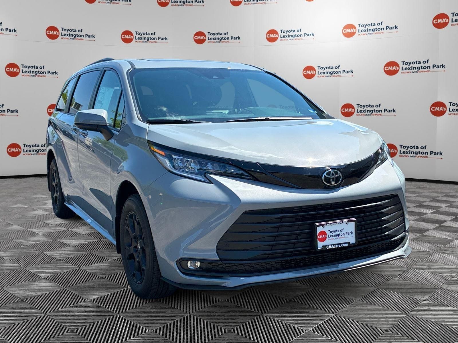 2026 TOYOTA Sienna