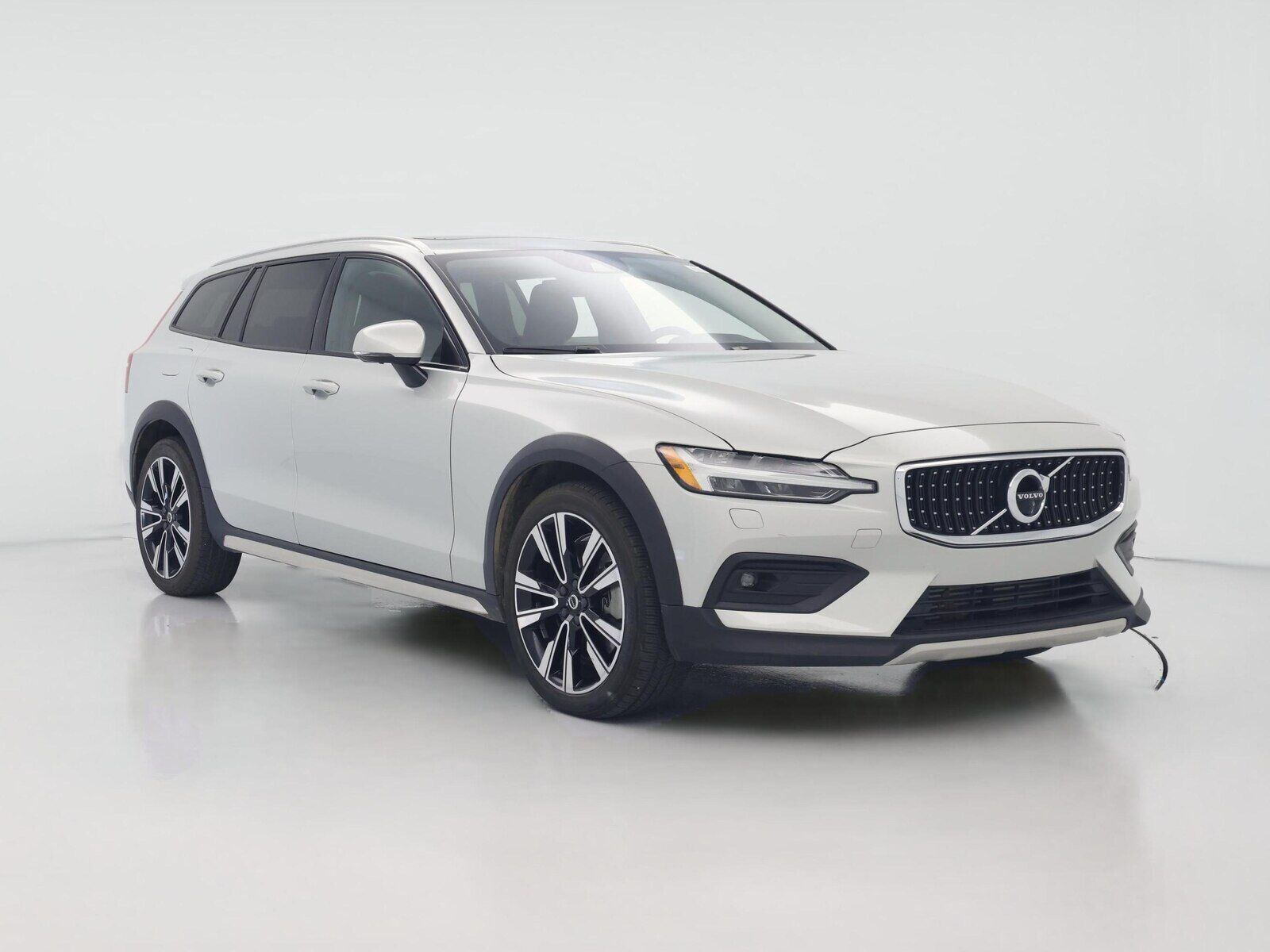 2020 VOLVO V60CC