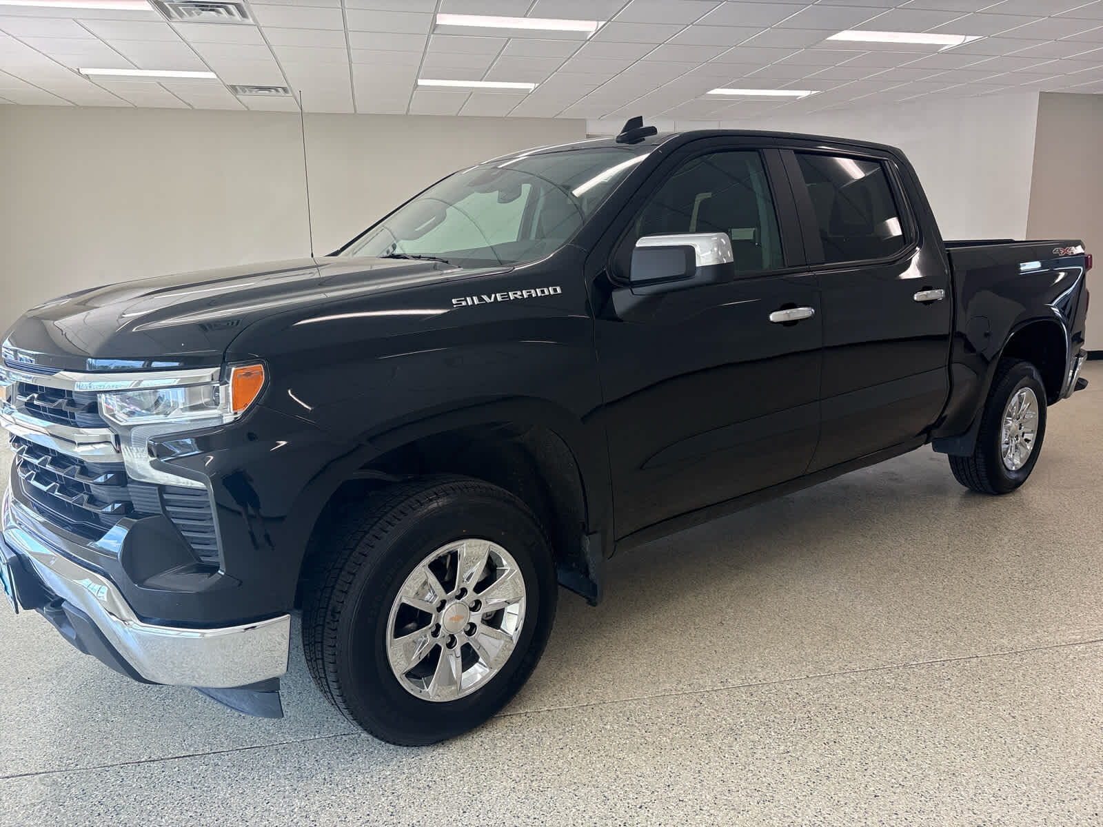2025 CHEVROLET Silverado