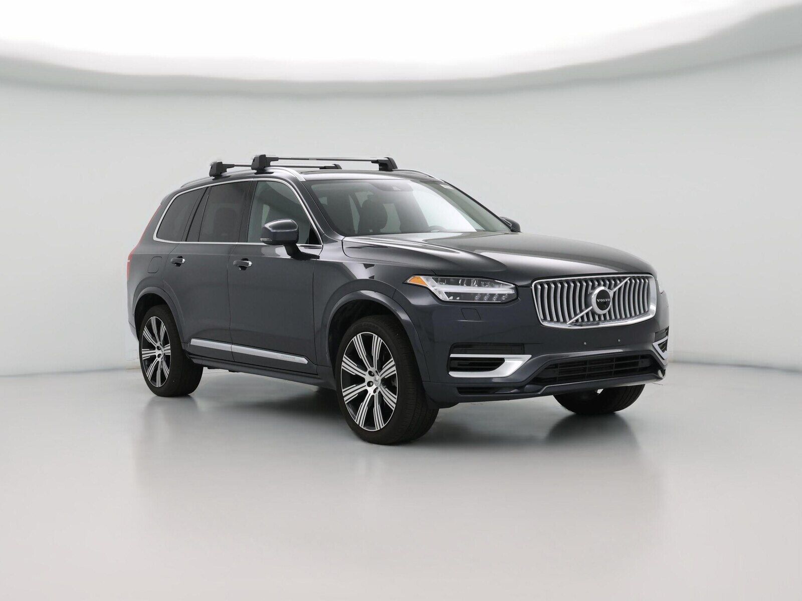 2022 VOLVO XC90