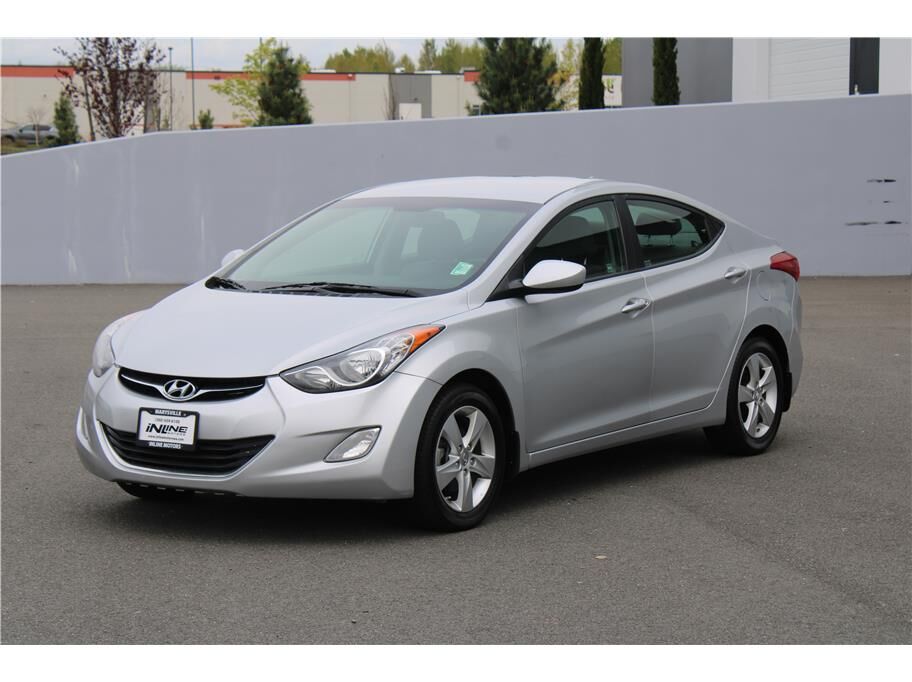 2013 HYUNDAI Elantra