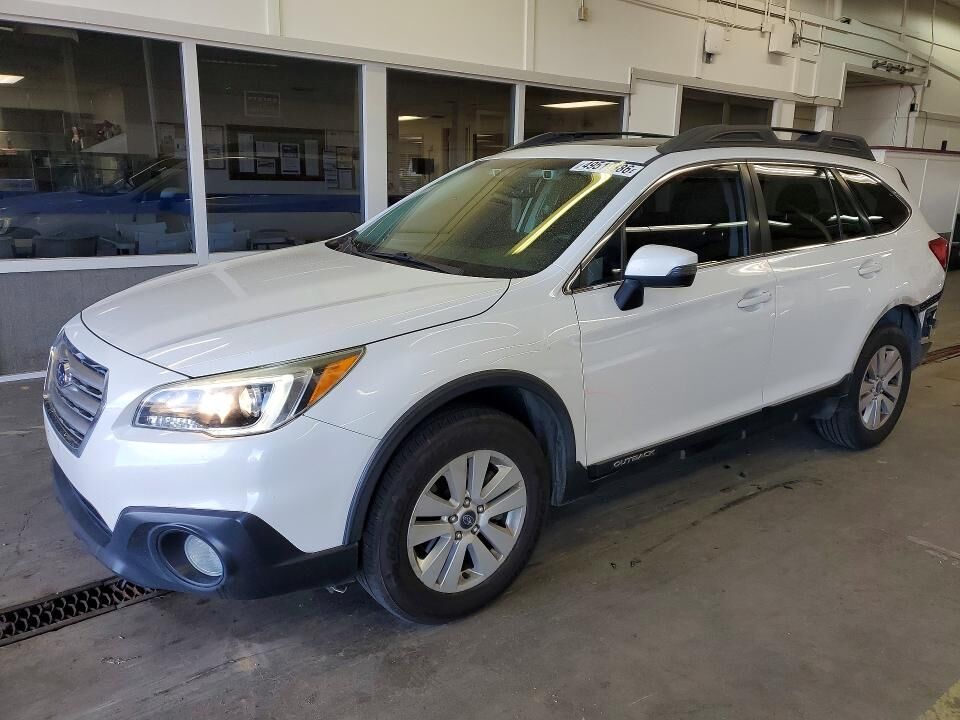 2015 SUBARU Outback
