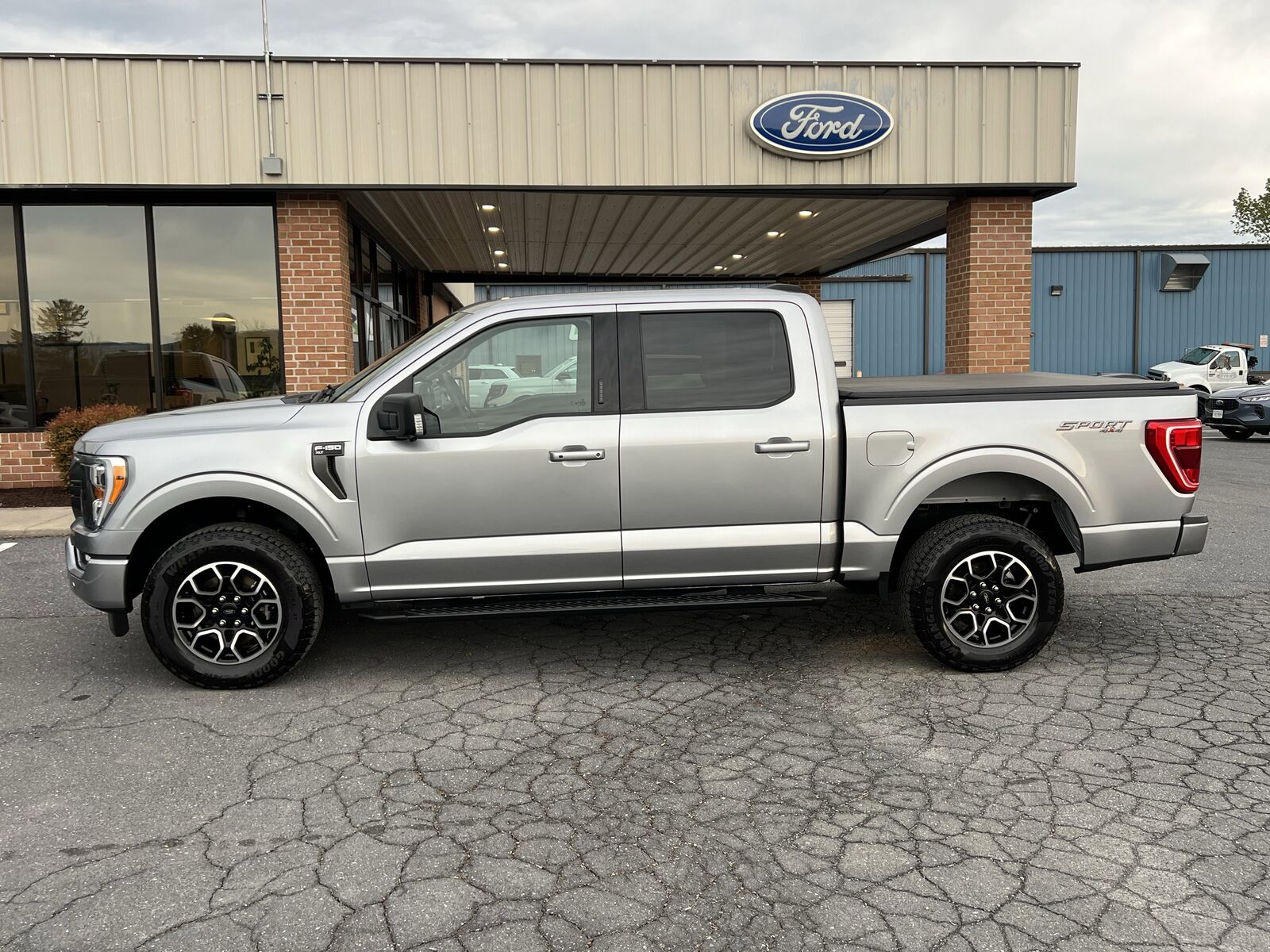2023 FORD F-150