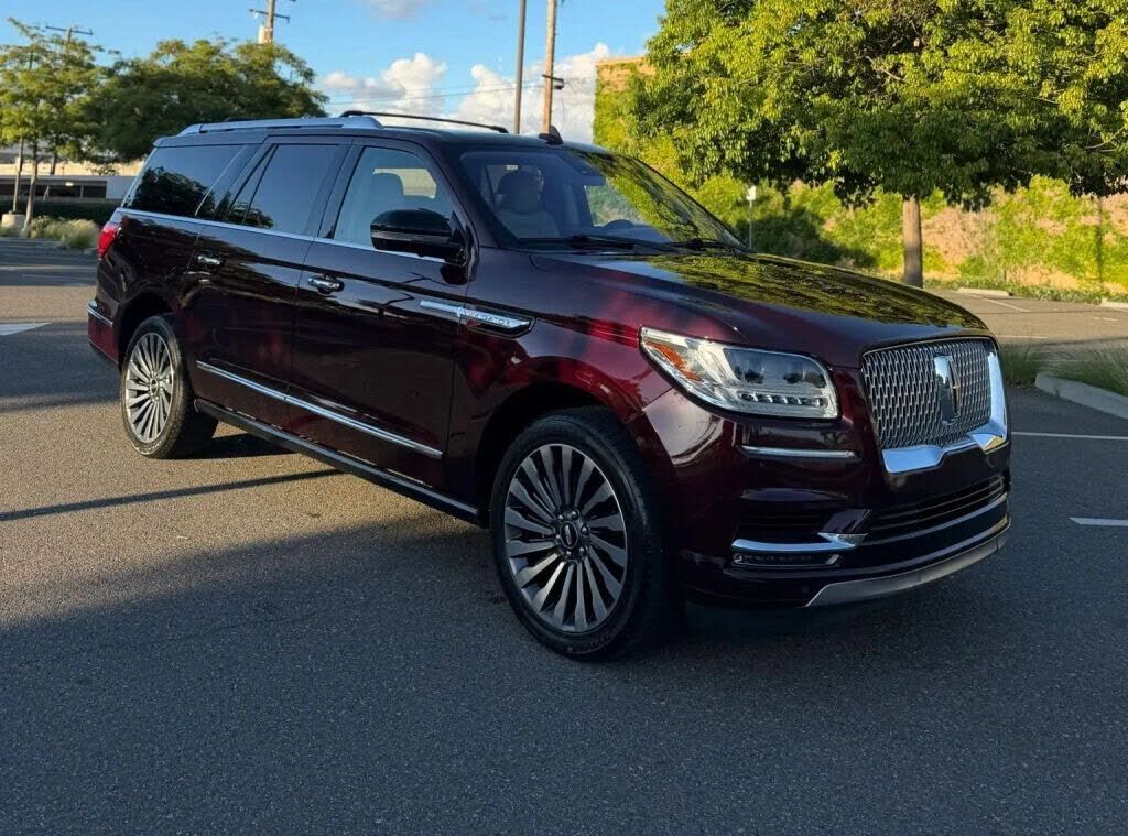 2019 LINCOLN Navigator L