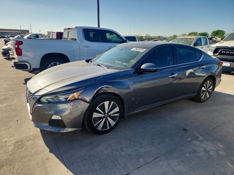 2022 NISSAN Altima