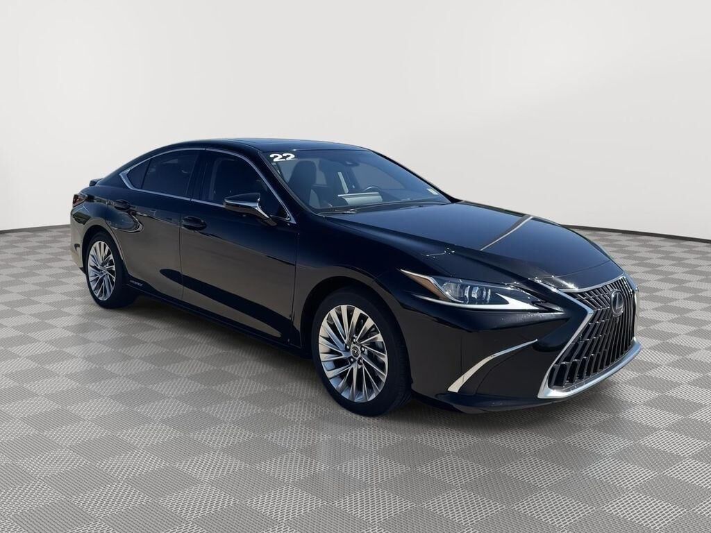 2022 LEXUS ES
