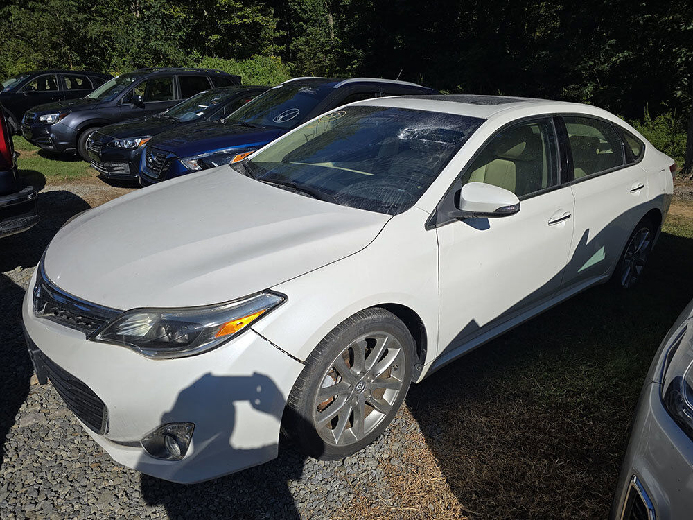 2015 TOYOTA Avalon