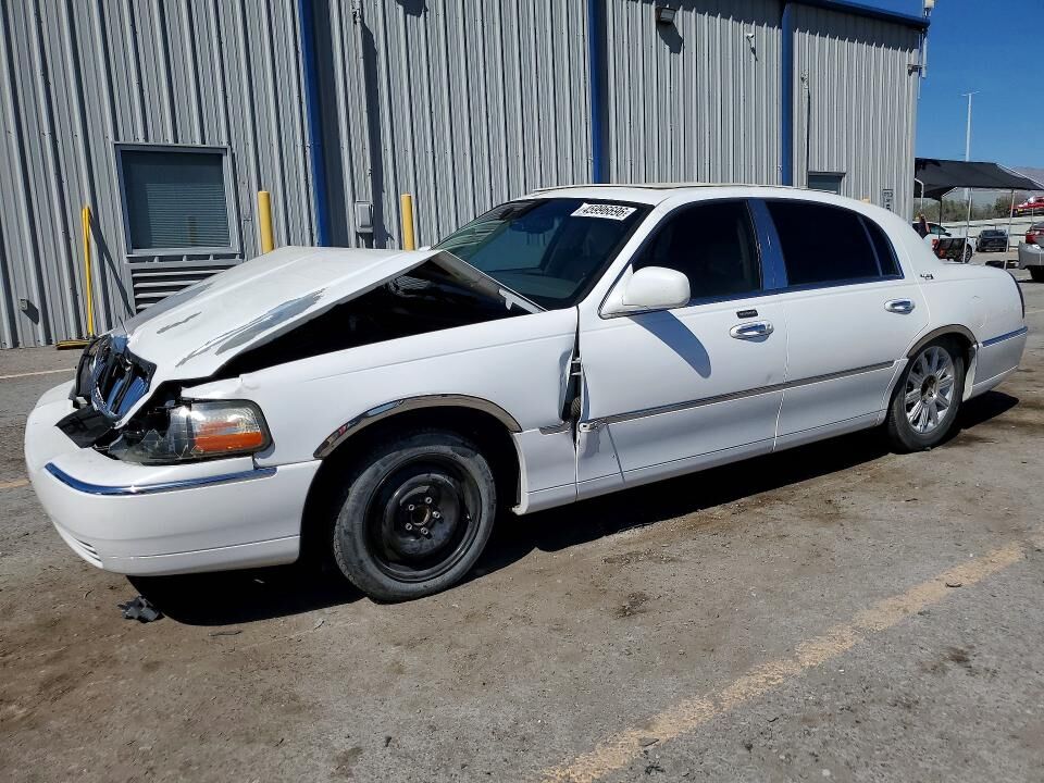 2009 LINCOLN Town Car