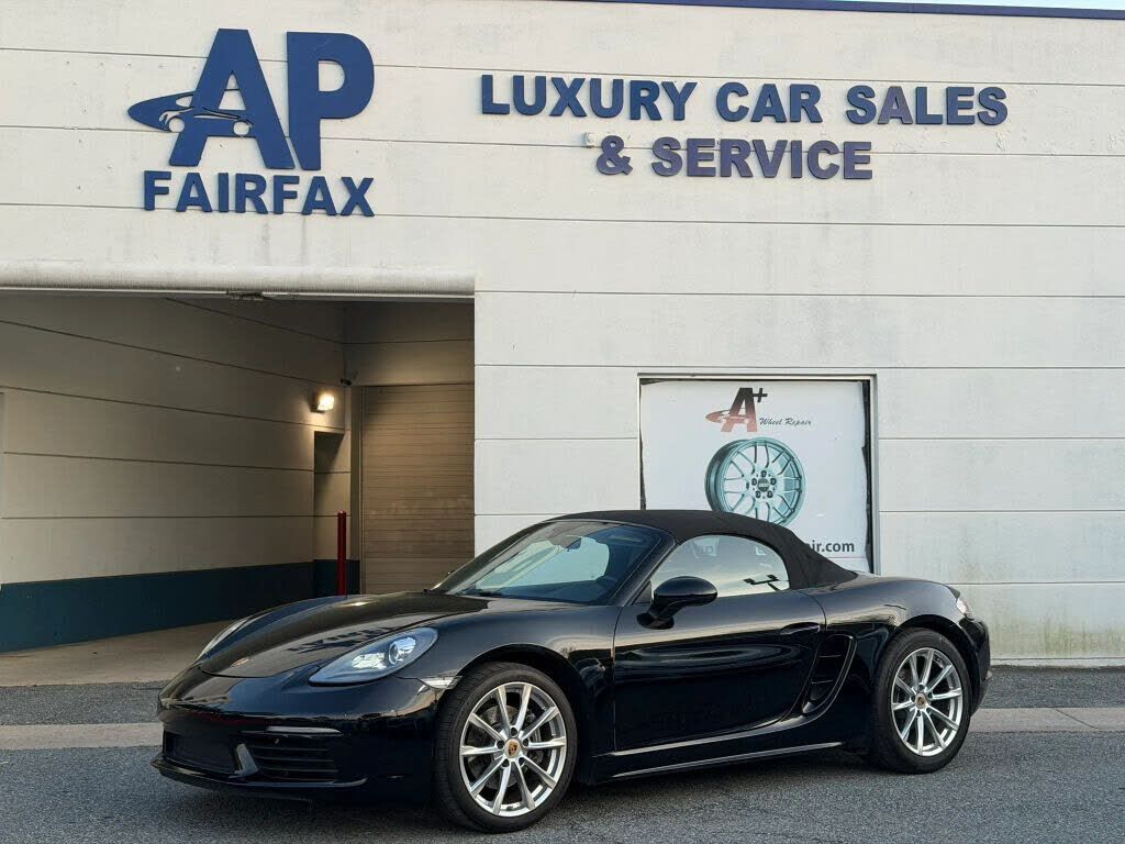 2017 PORSCHE Boxster