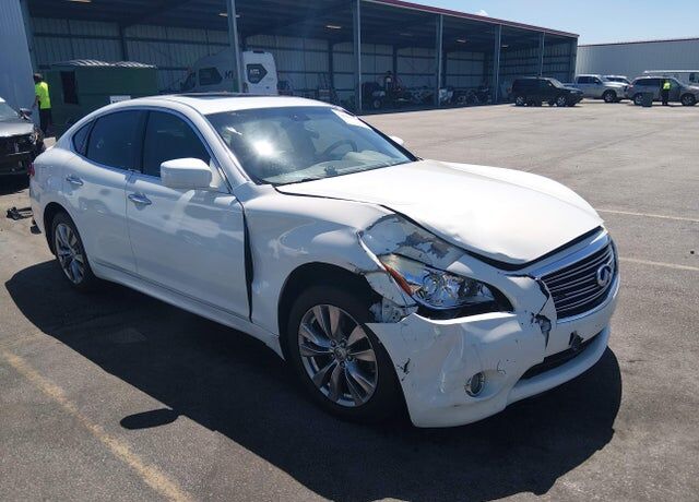 2012 INFINITI M37