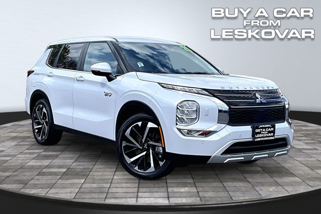 2023 MITSUBISHI Outlander