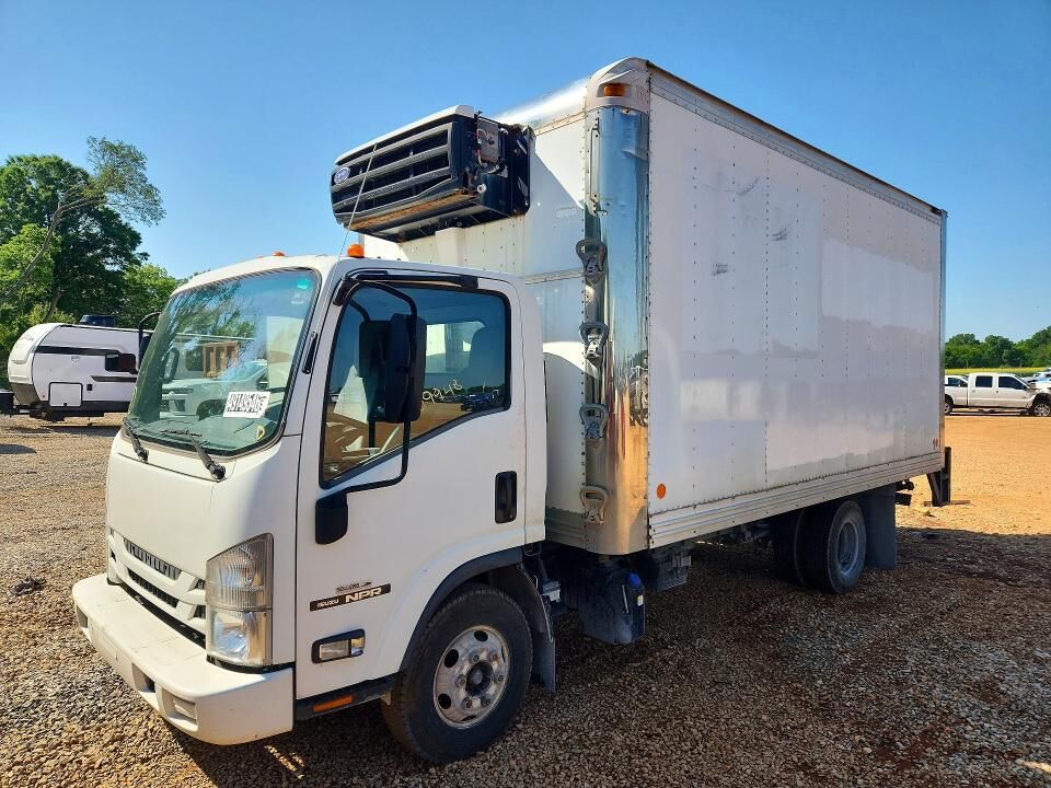 2016 ISUZU NPR