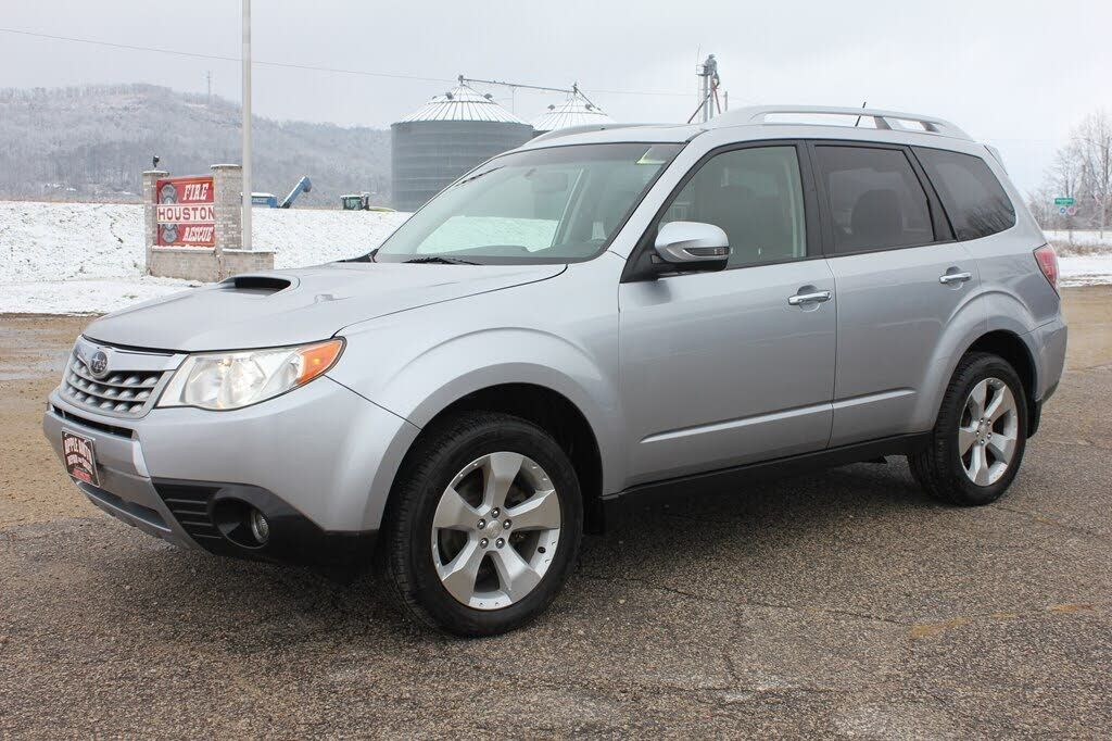 2011 SUBARU Forester