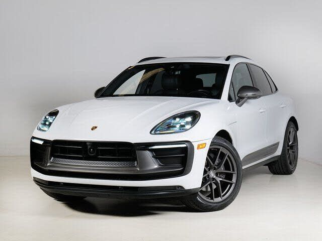 2023 PORSCHE Macan